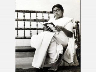 5091-Sucheta-Kriplani biography.jpg